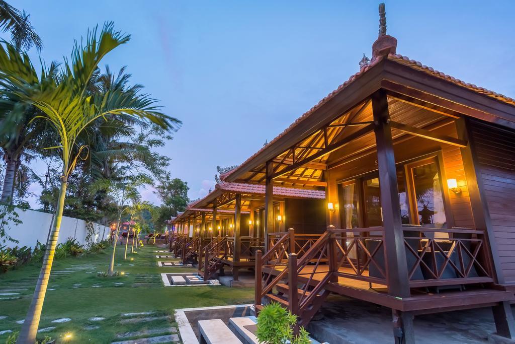 Hotel The Bridge Huts Lembongan Exterior foto